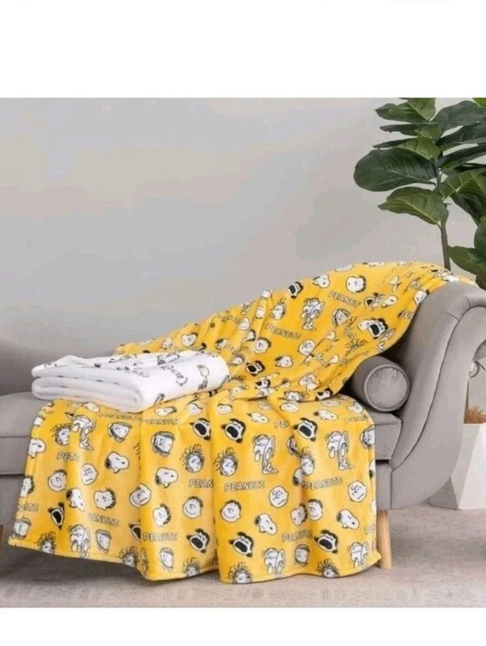 Peanuts Throw Yellow White Snoopy 2-Pack Printed VelvetLoft Plush - Yellow - New
